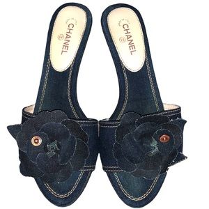 AUTHENTIC CHANEL BLUE JEAN DENIM CAMELLIA MULE